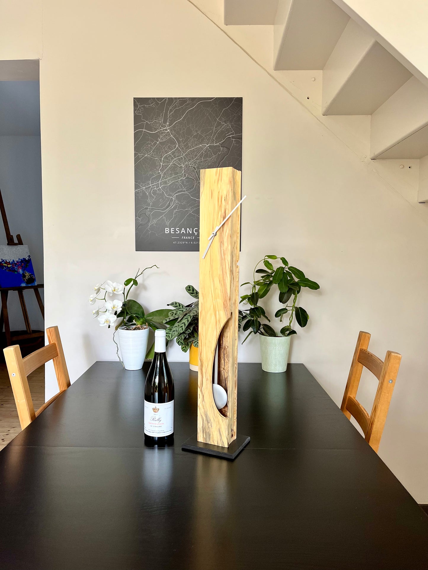 René Lietta, Horloge droite ouverte design avec pendule, ébénisterie d’art, 70 cm