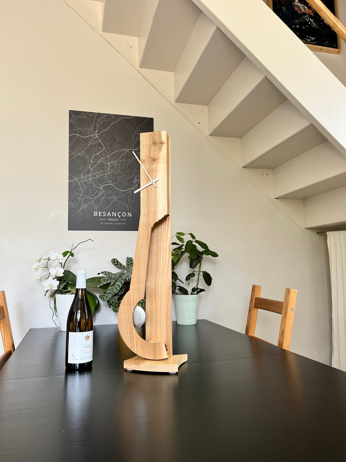 René Lietta, Horloge comtoise design avec pendule, ébénisterie d’art, 70 cm