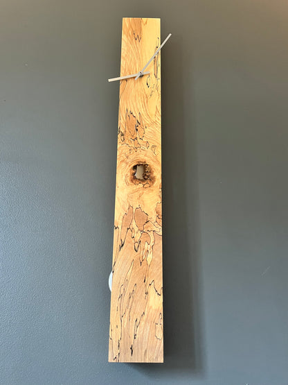 René Lietta, Horloge droite design avec pendule, ébénisterie d’art, 70 cm